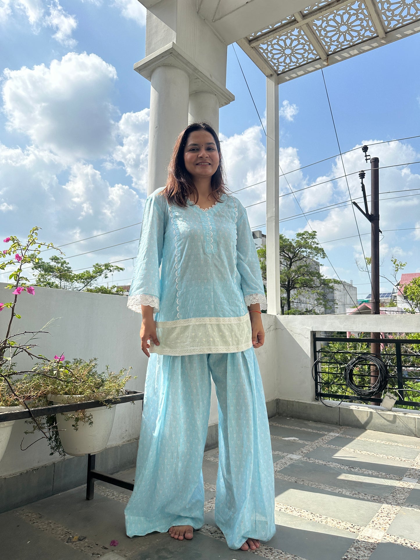 Blue Floral Kurta Twinning set