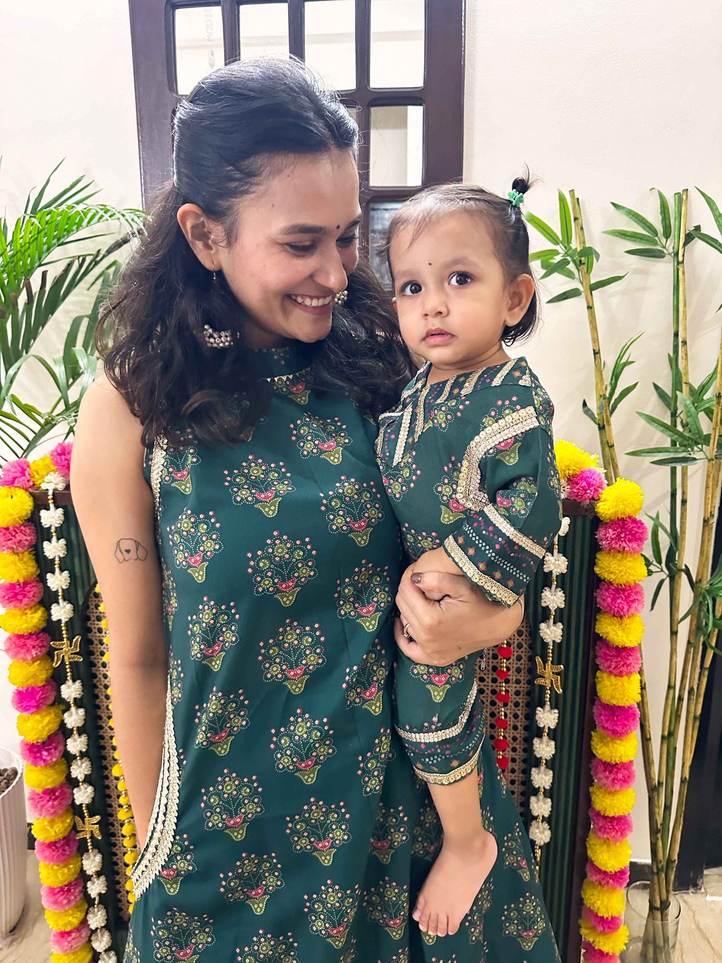Green Floral Print Kurta Twinning set