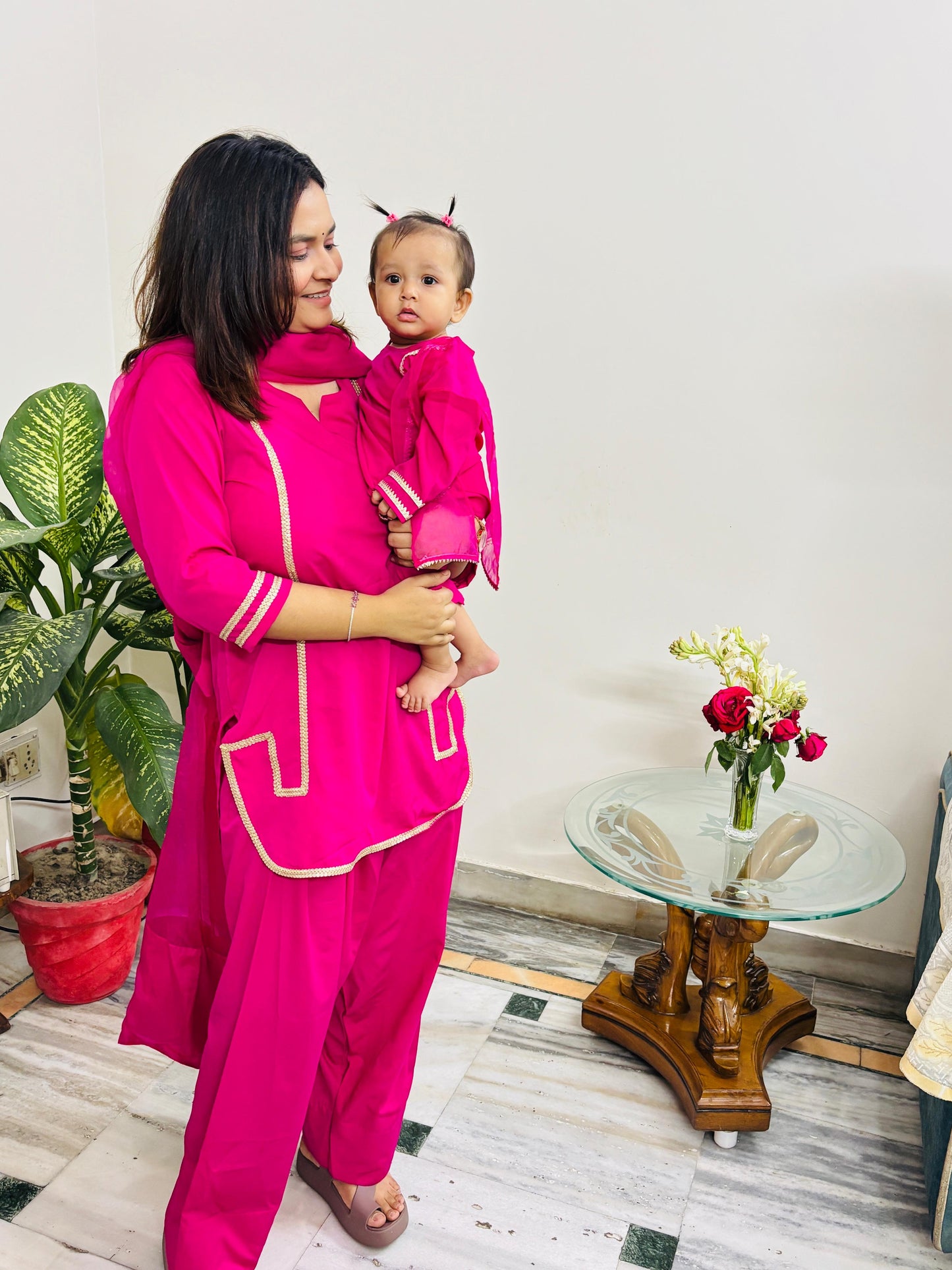 Pink Farshi Salwaar Kurta Twinning set